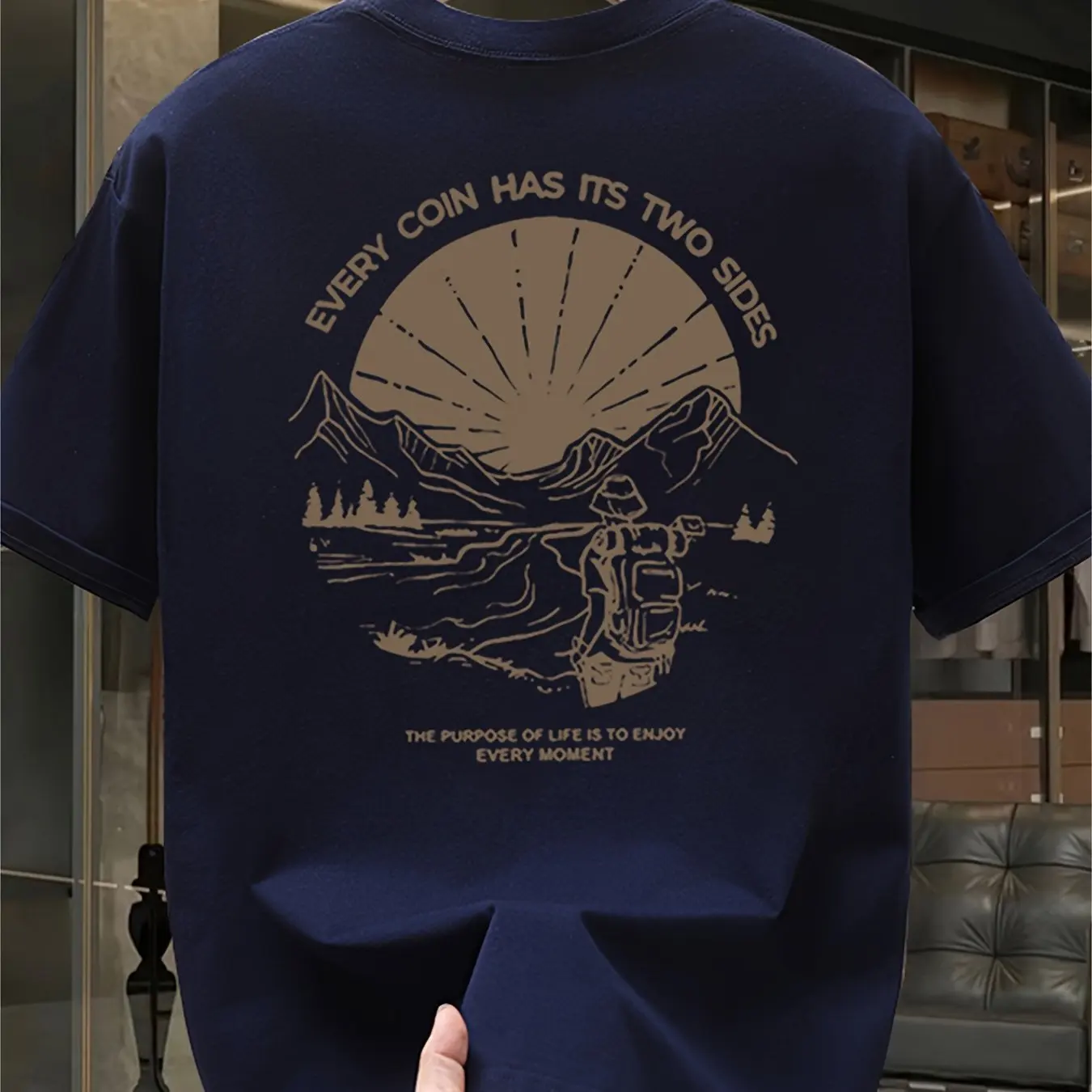 Vintage Bergwander-Grafik T-Sh – Outdoor Adventure Quotes Short Bewertung und Preis